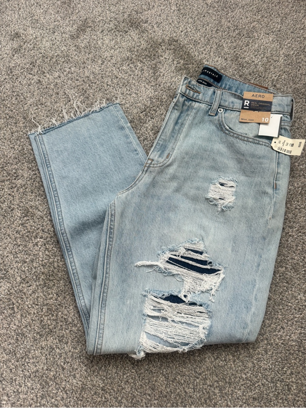 Aeropostale Light Blue Distressed Straight Jeans